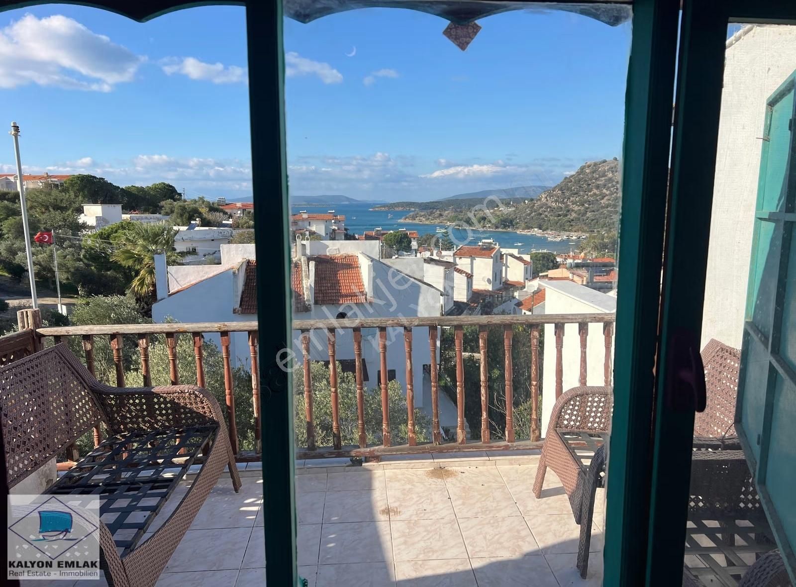 Ildırı Körfez Sitesi'nde Panoramik Deniz Manzaralı Triplex Villa - Görsel 29