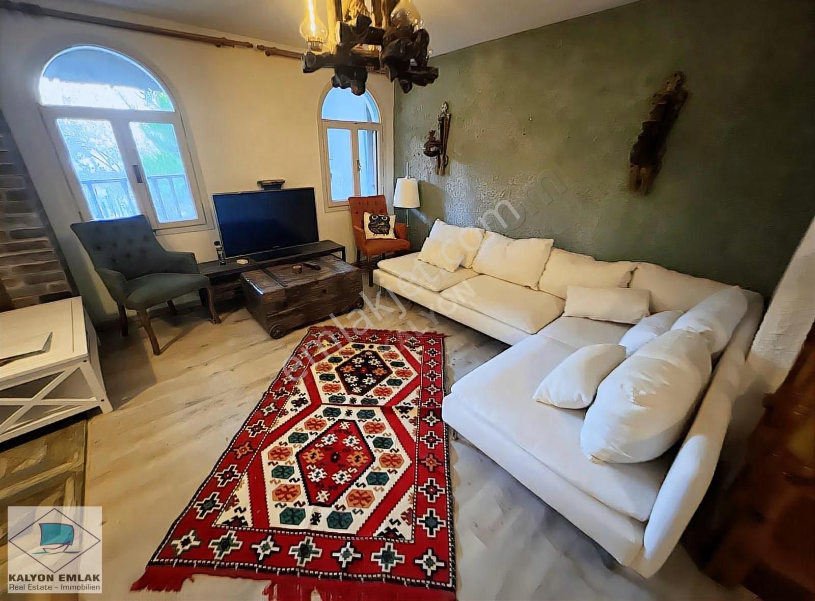 Ildırı Körfez Sitesi'nde Panoramik Deniz Manzaralı Triplex Villa - Görsel 22