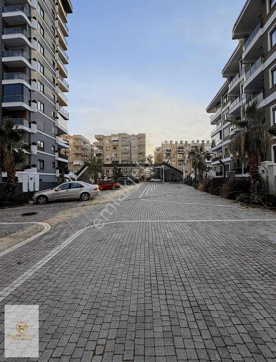 Mahmutlar Avm'ye 100 Mt.eşyalı 1+1 Daire