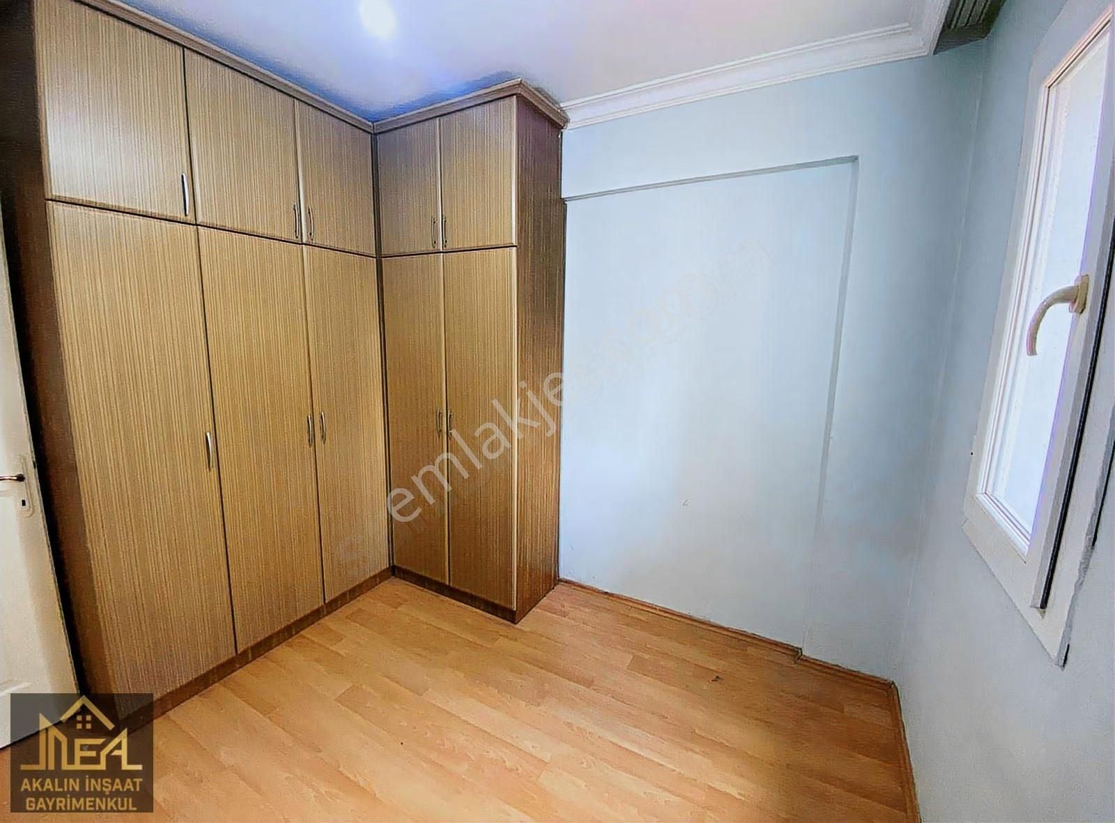 Akalın'dan Akevlerde Bahçeli Genç Binada Bakımlı 2+1 Satılık - Görsel 4
