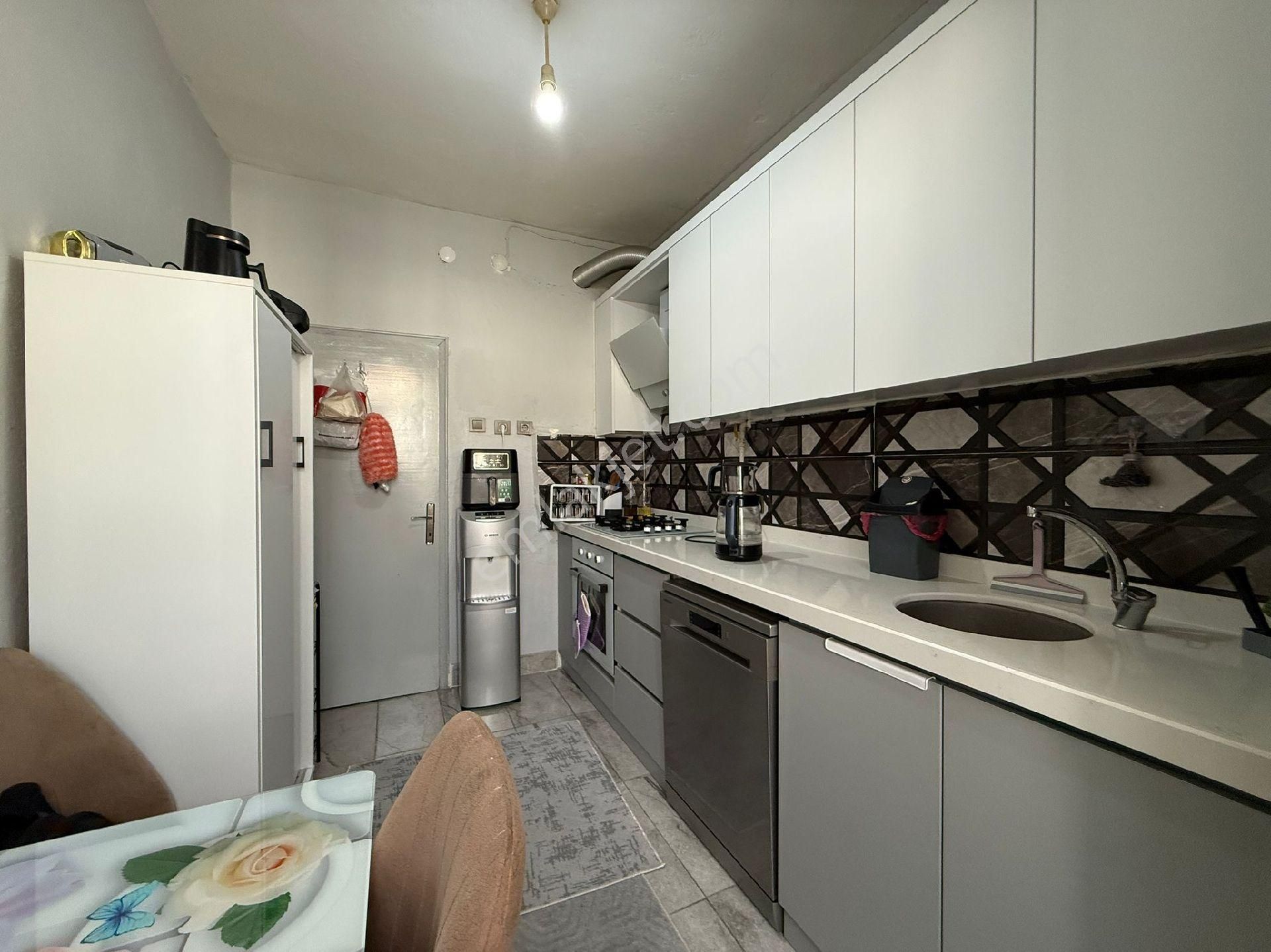 Orhan Gazi Gayrimenkul Den Arakat 3+1 İcerısı Bakımlı Daire Sancak Mah.de