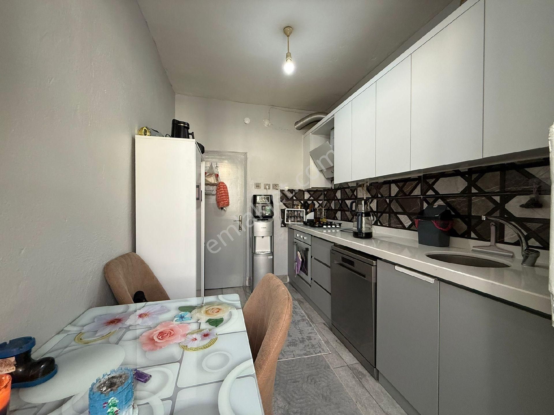 Orhan Gazi Gayrimenkul Den Arakat 3+1 İcerısı Bakımlı Daire Sancak Mah.de - Görsel 5