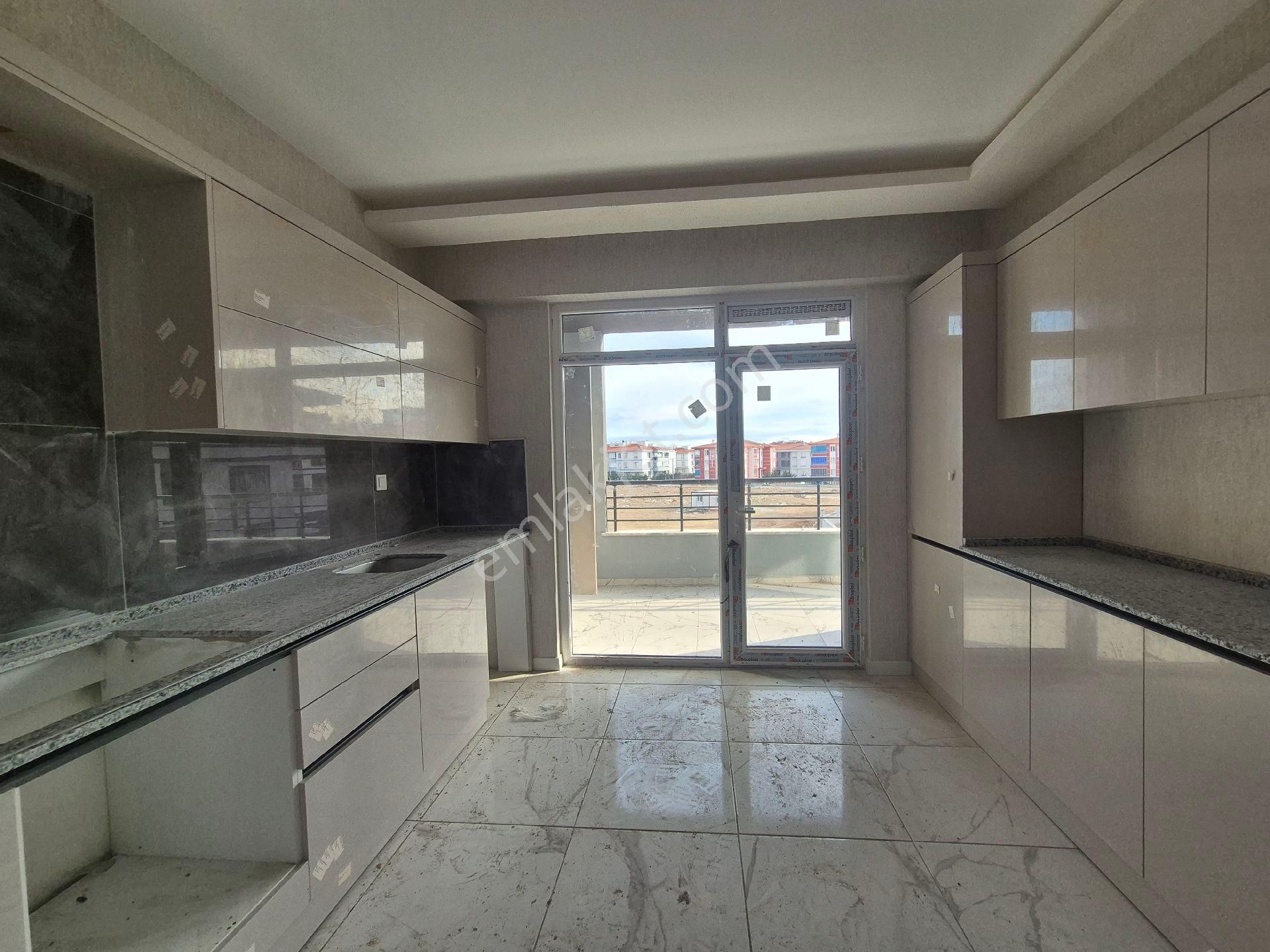 Orhan Gazi Gayrimenkul Den 3+1 Sıfır Arakat Asansörlü Kapalı Otoparklı Daireler - Görsel 2