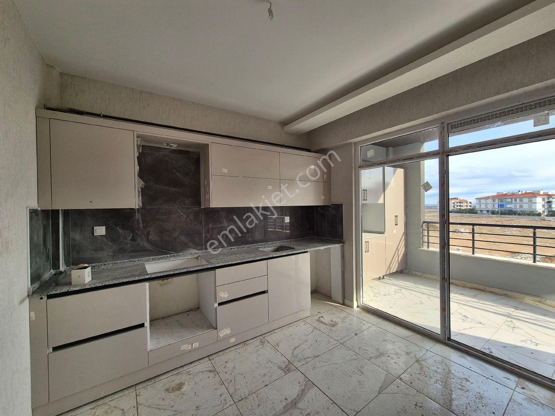 Orhan Gazi Gayrimenkul Den 3+1 Sıfır Arakat Asansörlü Kapalı Otoparklı Daireler