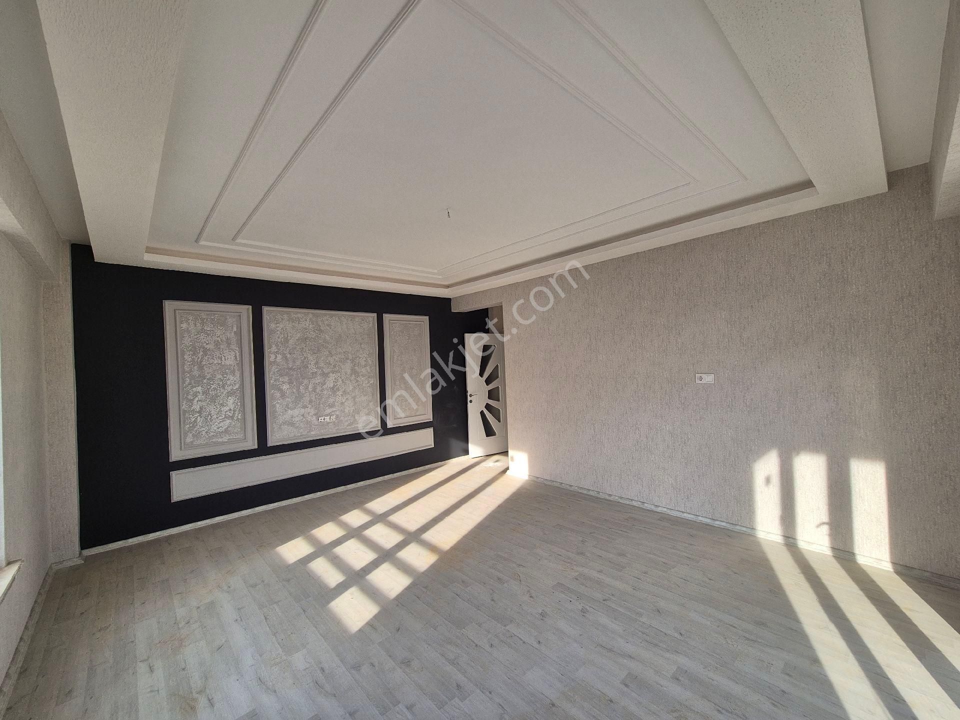 Orhan Gazi Gayrimenkul Den Sıfır 3+1 Asansörlü Daire