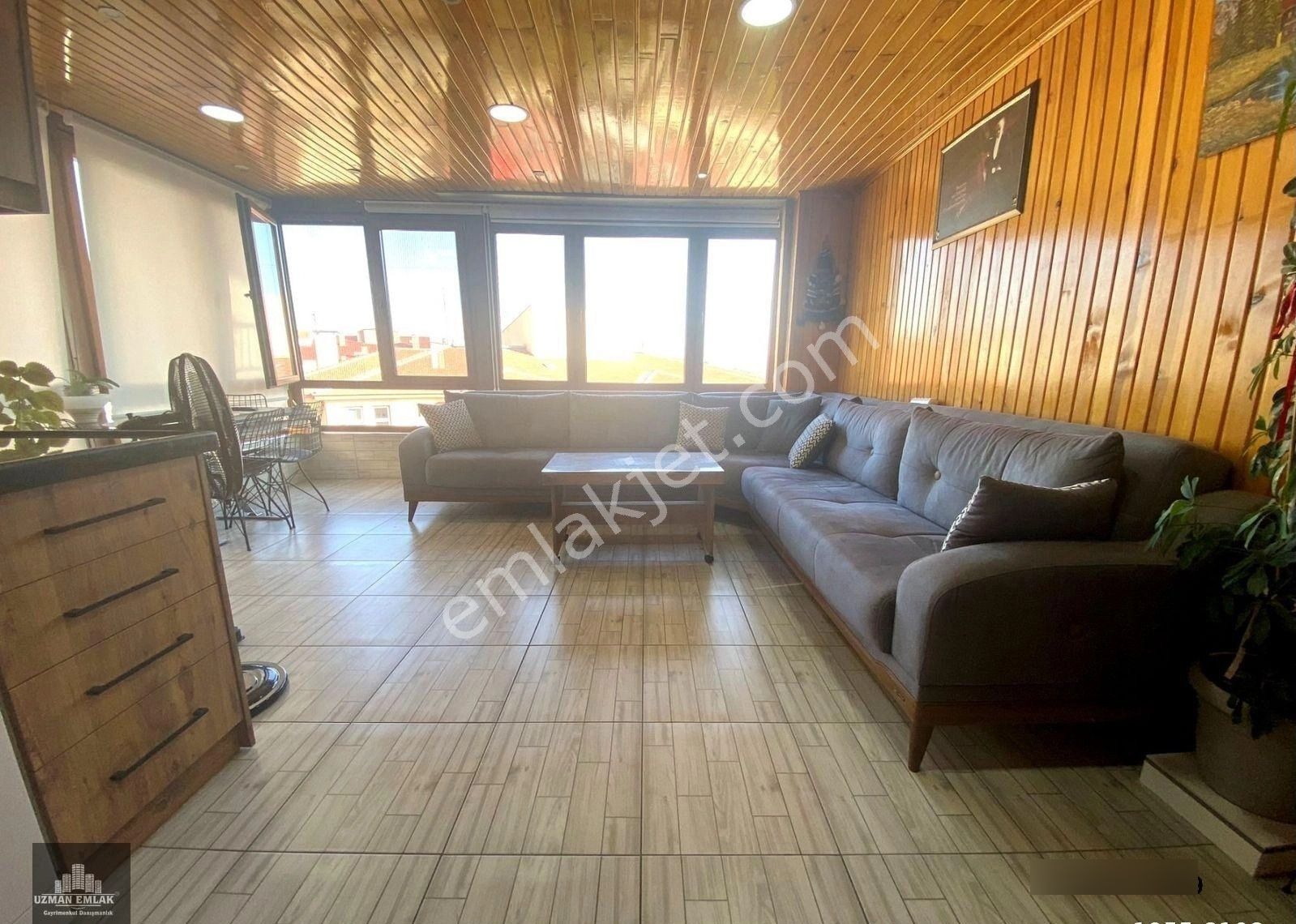 Uzman Emlak'dan İncirli Mh'de Cadde Yakını Ultralüx Yapılı Şehir Manzaralı Isı Yalıtımlı 5+1 Dubleks