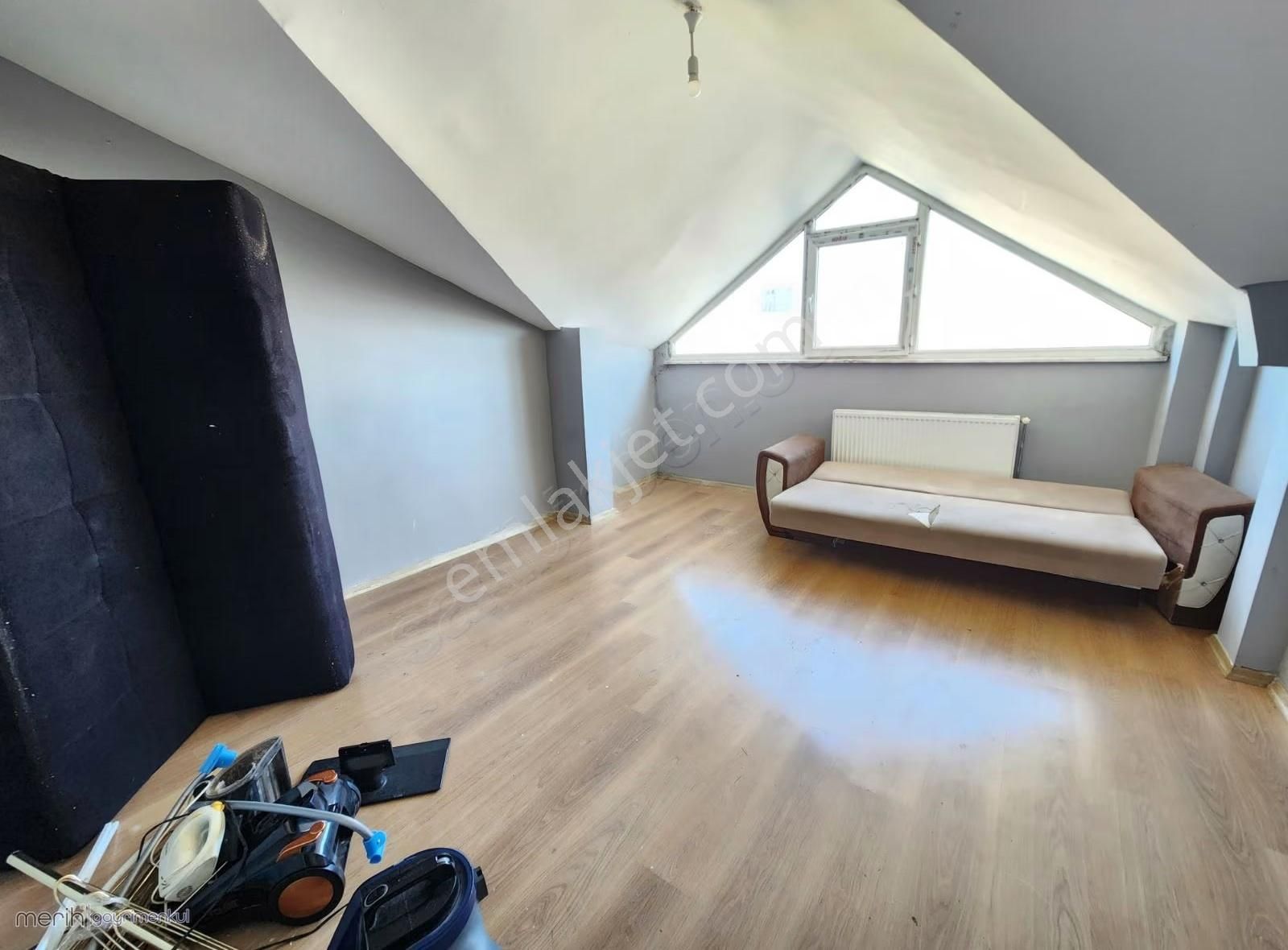 Eskişehir Bağlarında Bakımlı 4+1 Full Yapılı Daire - Cadde Üstü