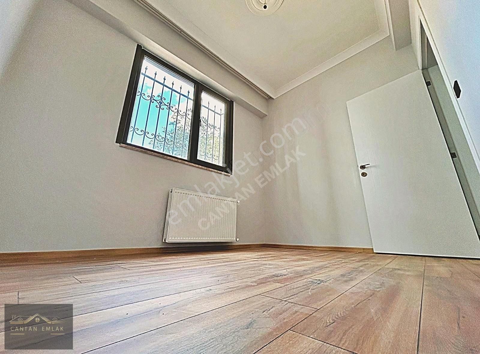 Akçay Merkezde Doğalgazlı 1 Yaşında Ebeveyn Banyolu Lüks Daire