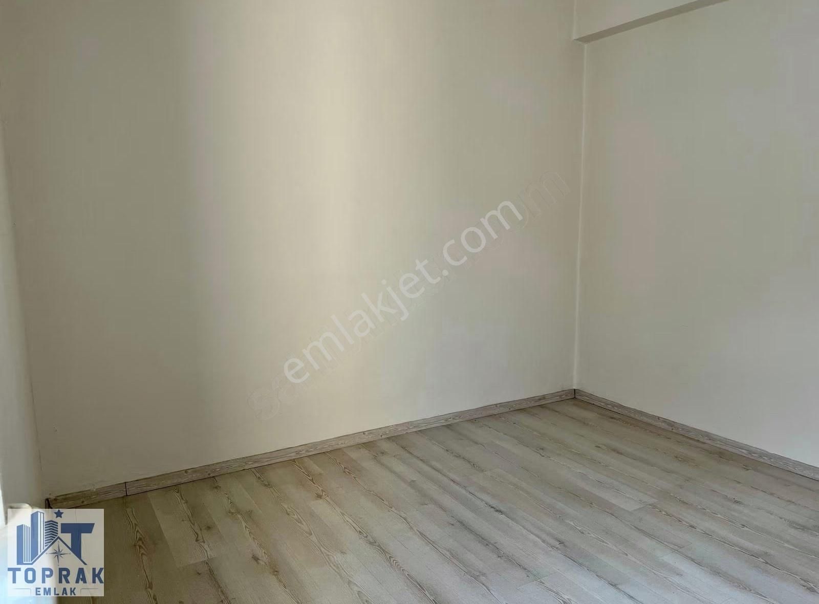 Toprak Emlak'tan Merkezi Konumda / Manzaralı / Ferah Kiralık 2+1 - Görsel 11