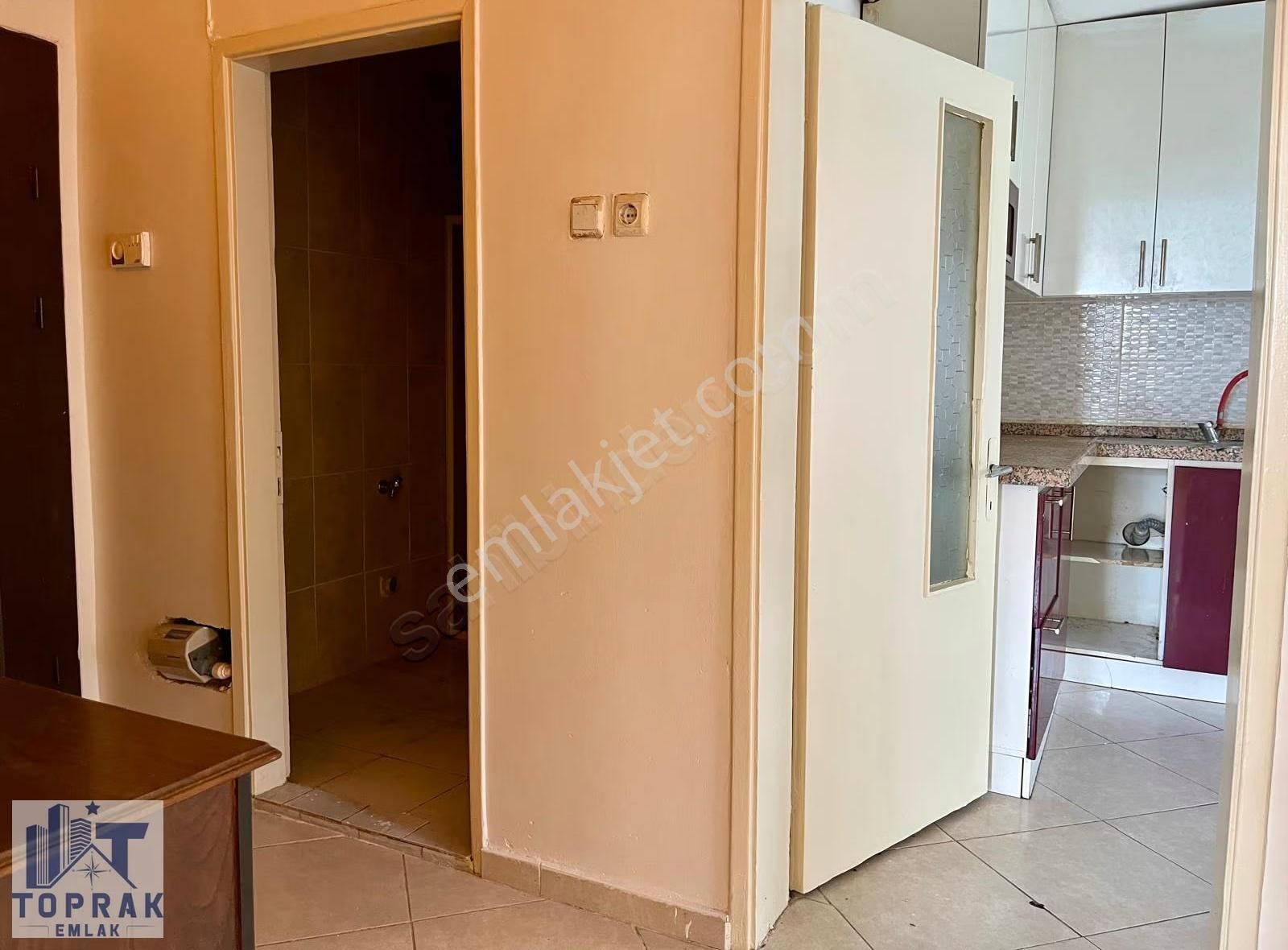 Toprak Emlak'tan Merkezi Konumda / Manzaralı / Ferah Kiralık 2+1 - Görsel 13