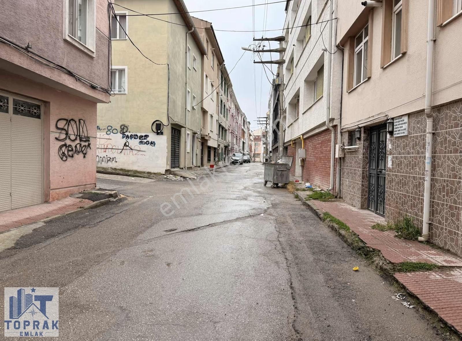 Toprak Emlaktan Şirintepe Mah.de Eczacılık Yakını Kiralık 1+1 - Görsel 7