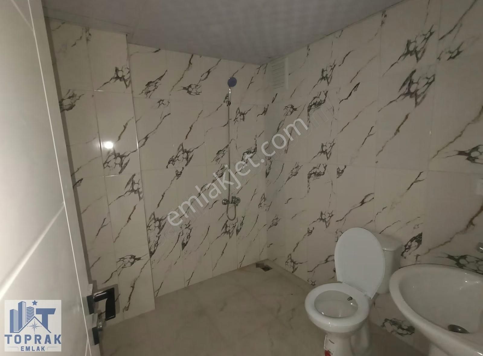 Toprak Emlaktan Gültepe Mahallesinde Kiralık 2+1 Daire. - Görsel 5