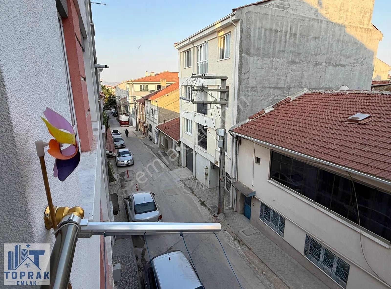 Toprak Emlaktan Şirintepe Anadolu Üni Yakını Ara Kat Satılık 2+0 - Görsel 6