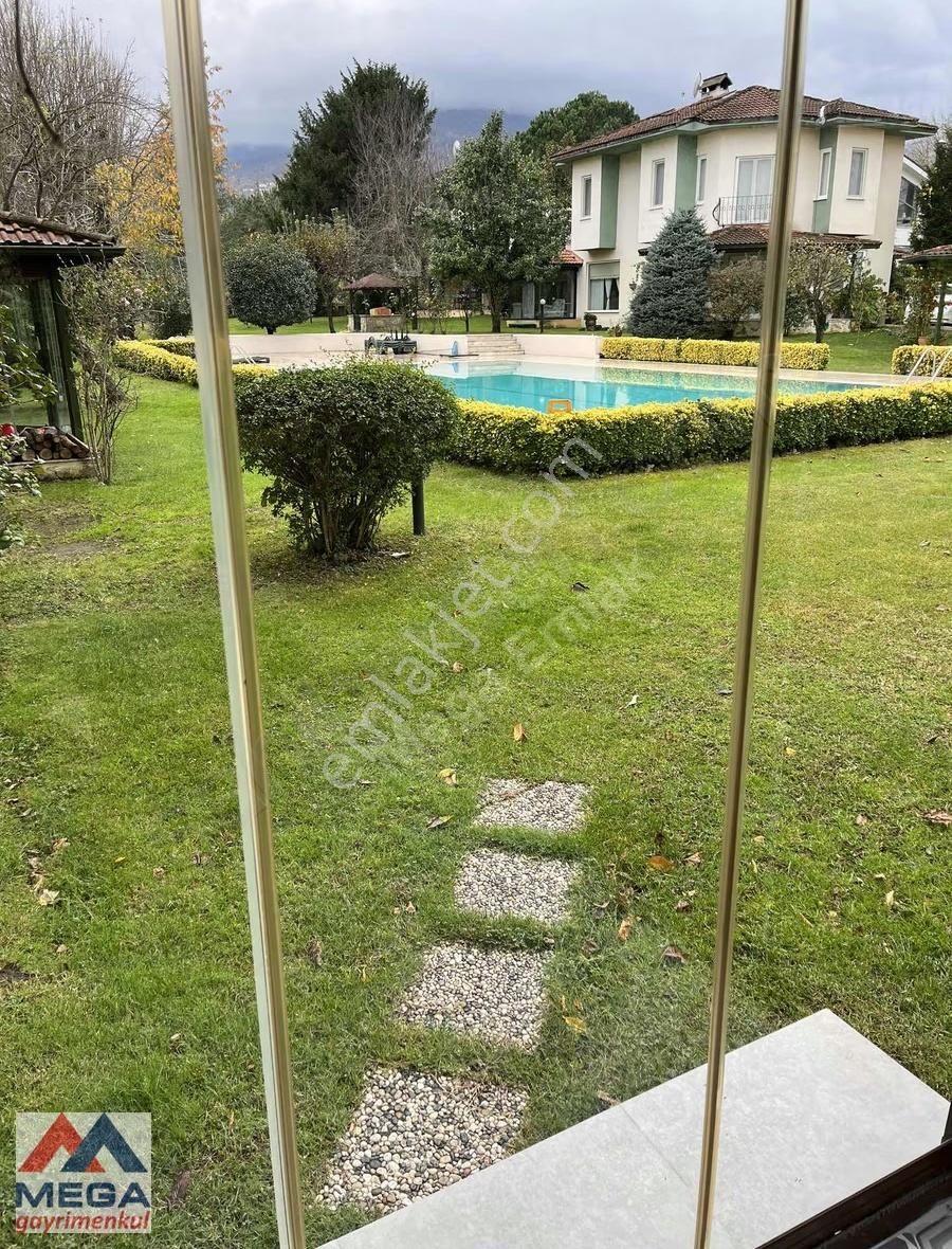 Kırkpınar Bağdat Caddesi'nde 3+1 Havuzlu Dubleks Eşyalı Villa - Görsel 15