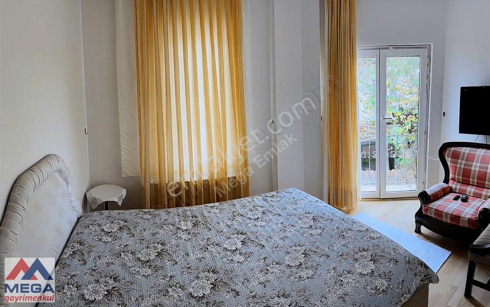 Kırkpınar Bağdat Caddesi'nde 3+1 Havuzlu Dubleks Eşyalı Villa - Görsel 9