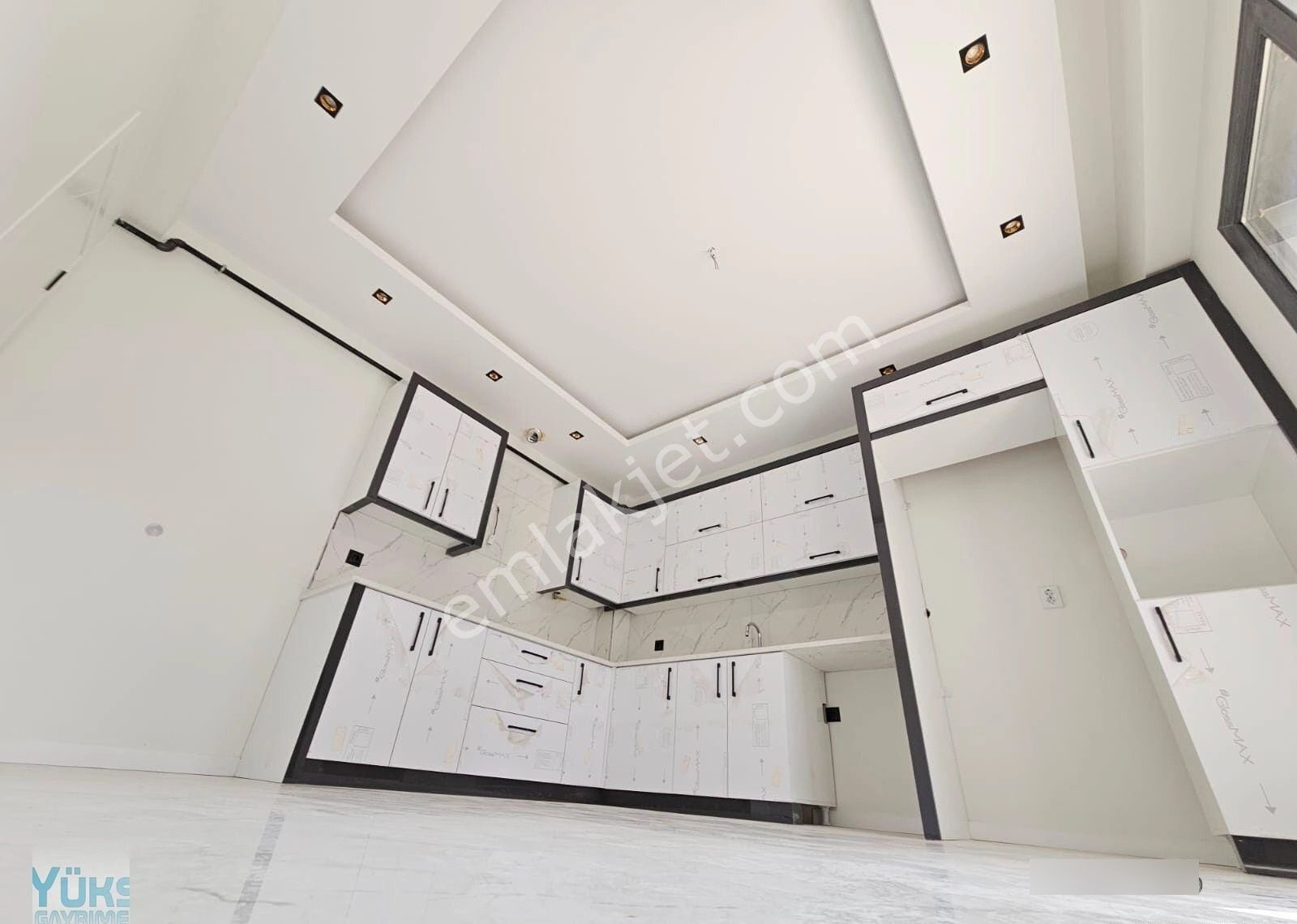 Denizli Çakmakta 3+1 170 M2 Merkezi Konumda Panjurlu Satılık Lüks Daire - Görsel 15