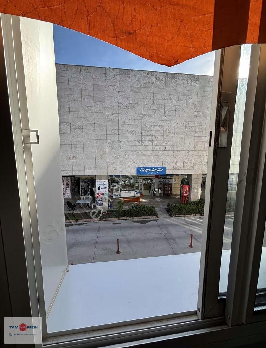 Urla'nın Merkezinde Kiralık 2+1 Ofis - Görsel 3
