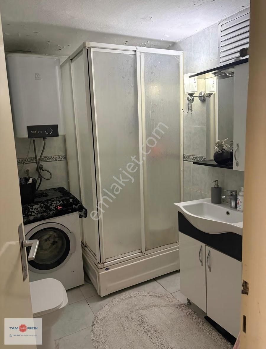 İzmir Mithatpaşa'da ,metro,tramvay,otobüse Çok Yakın Konum - Görsel 12