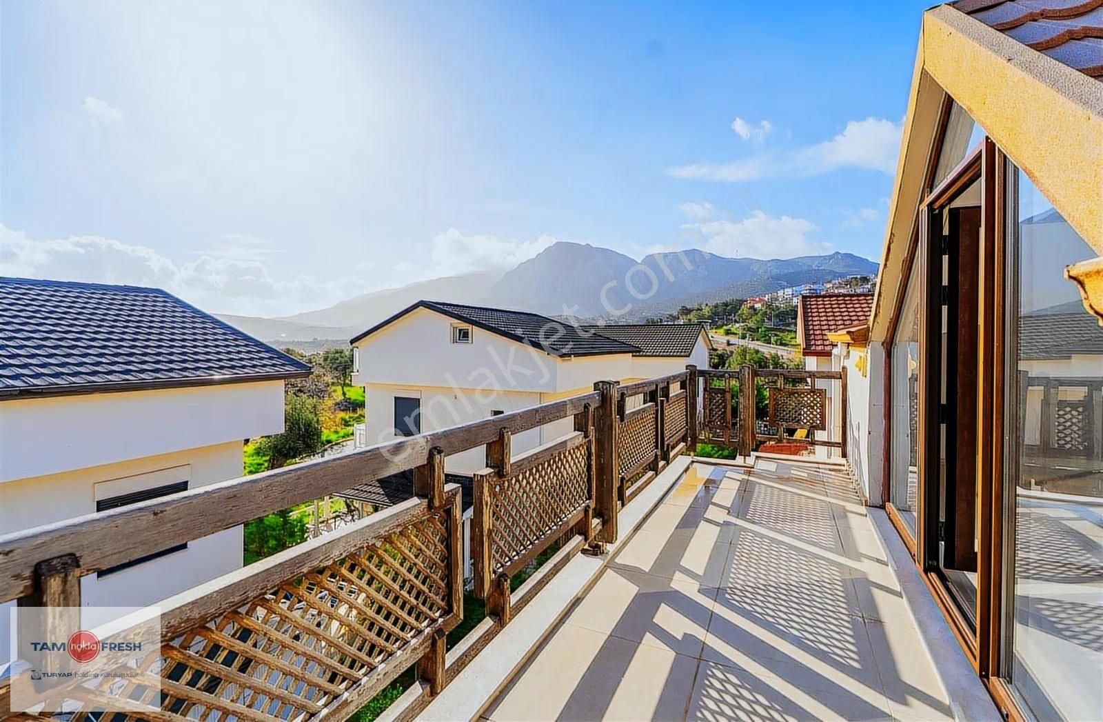 İskeleye Yürüme Mesafesinde, Tam Müstakil 4+1 Villa - Görsel 23