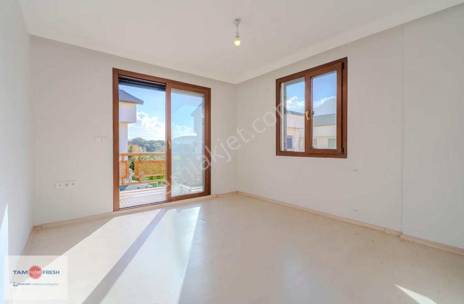 İskeleye Yürüme Mesafesinde, Tam Müstakil 4+1 Villa - Görsel 9