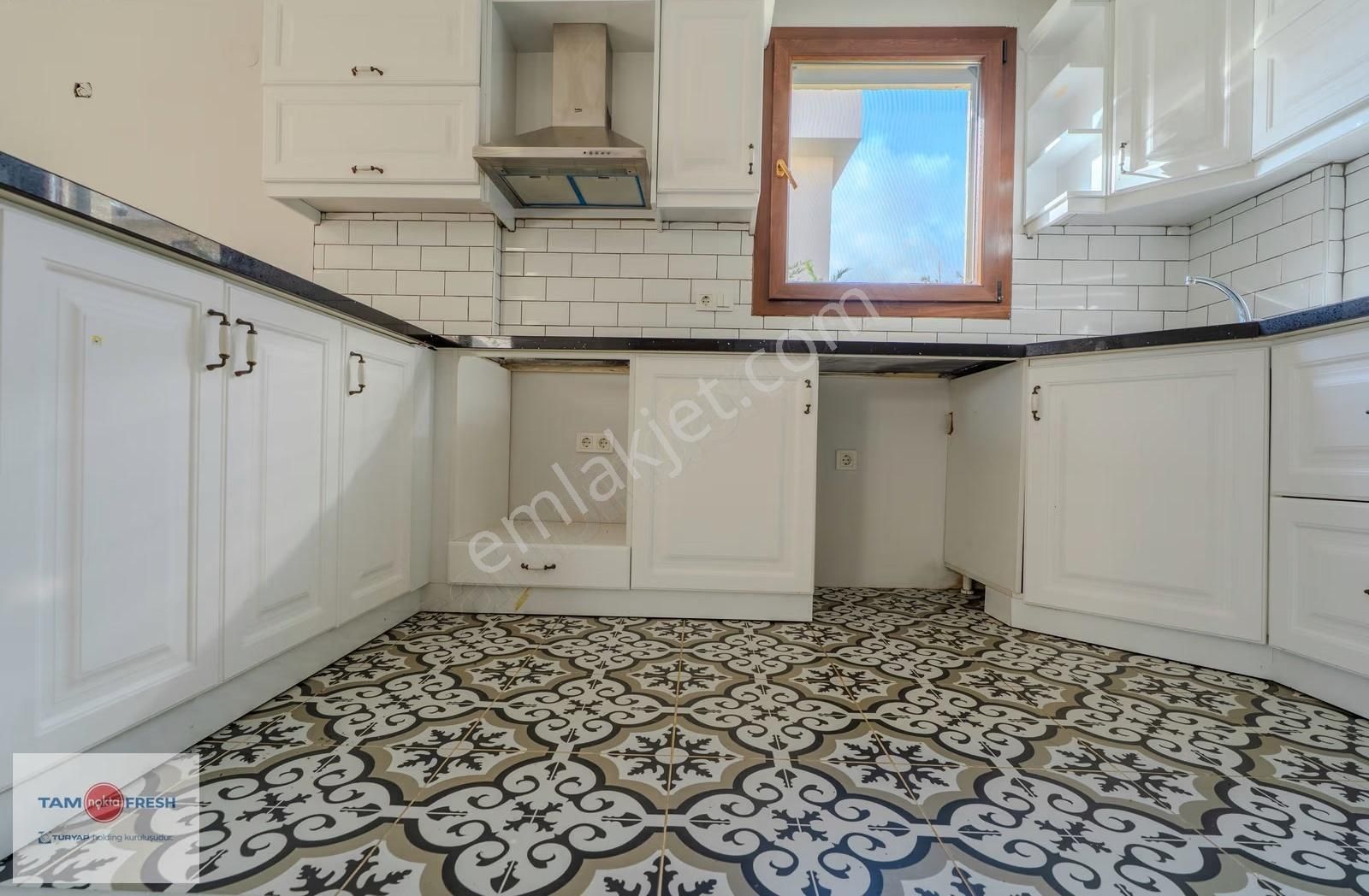 İskeleye Yürüme Mesafesinde, Tam Müstakil 4+1 Villa - Görsel 6