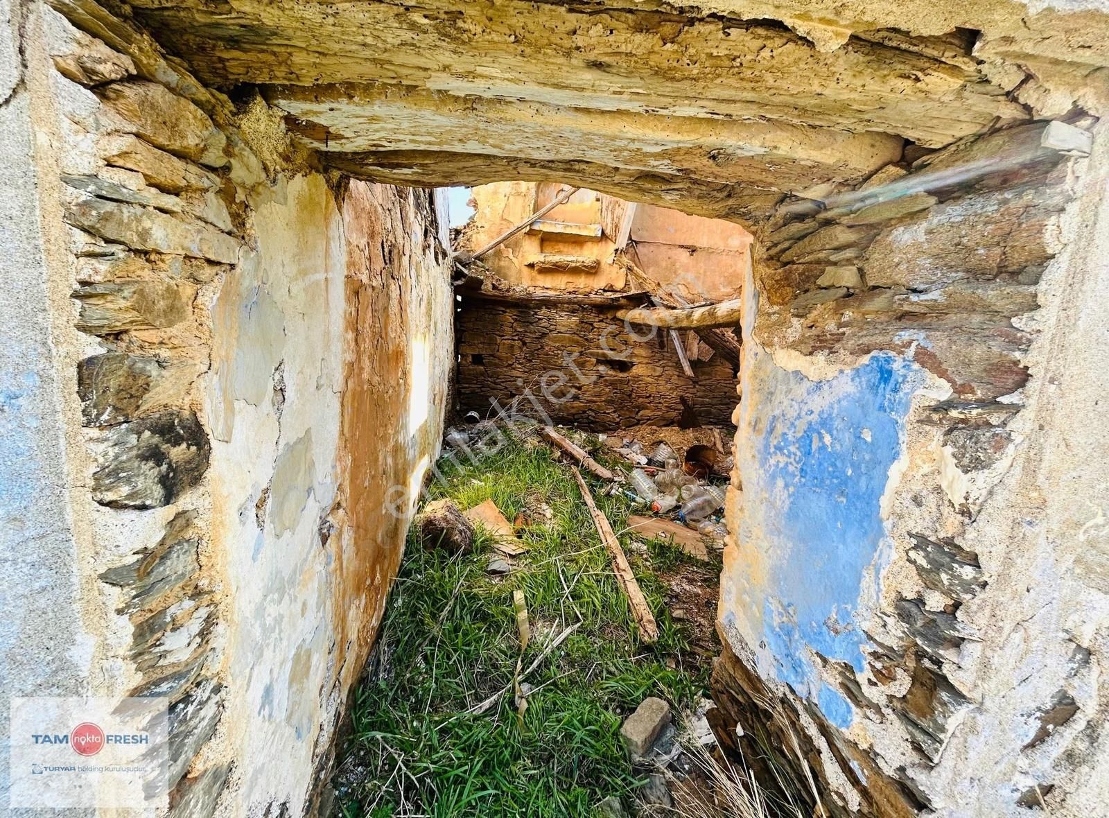 Parlak Köyü Merkezinde, Köşe Konumlu 50 M² Yatırımlık Arsa - Görsel 16