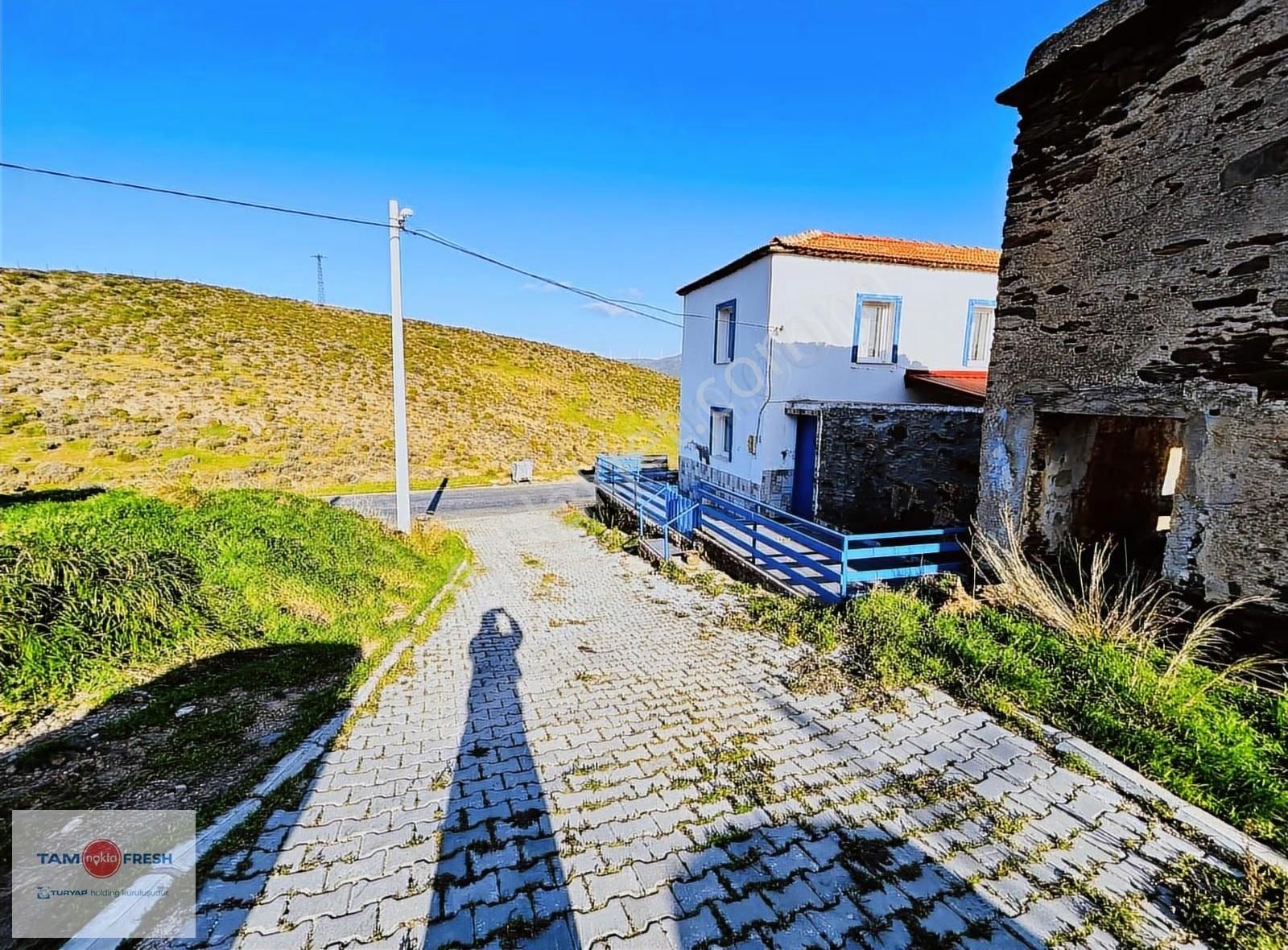 Parlak Köyü Merkezinde, Köşe Konumlu 50 M² Yatırımlık Arsa - Görsel 6