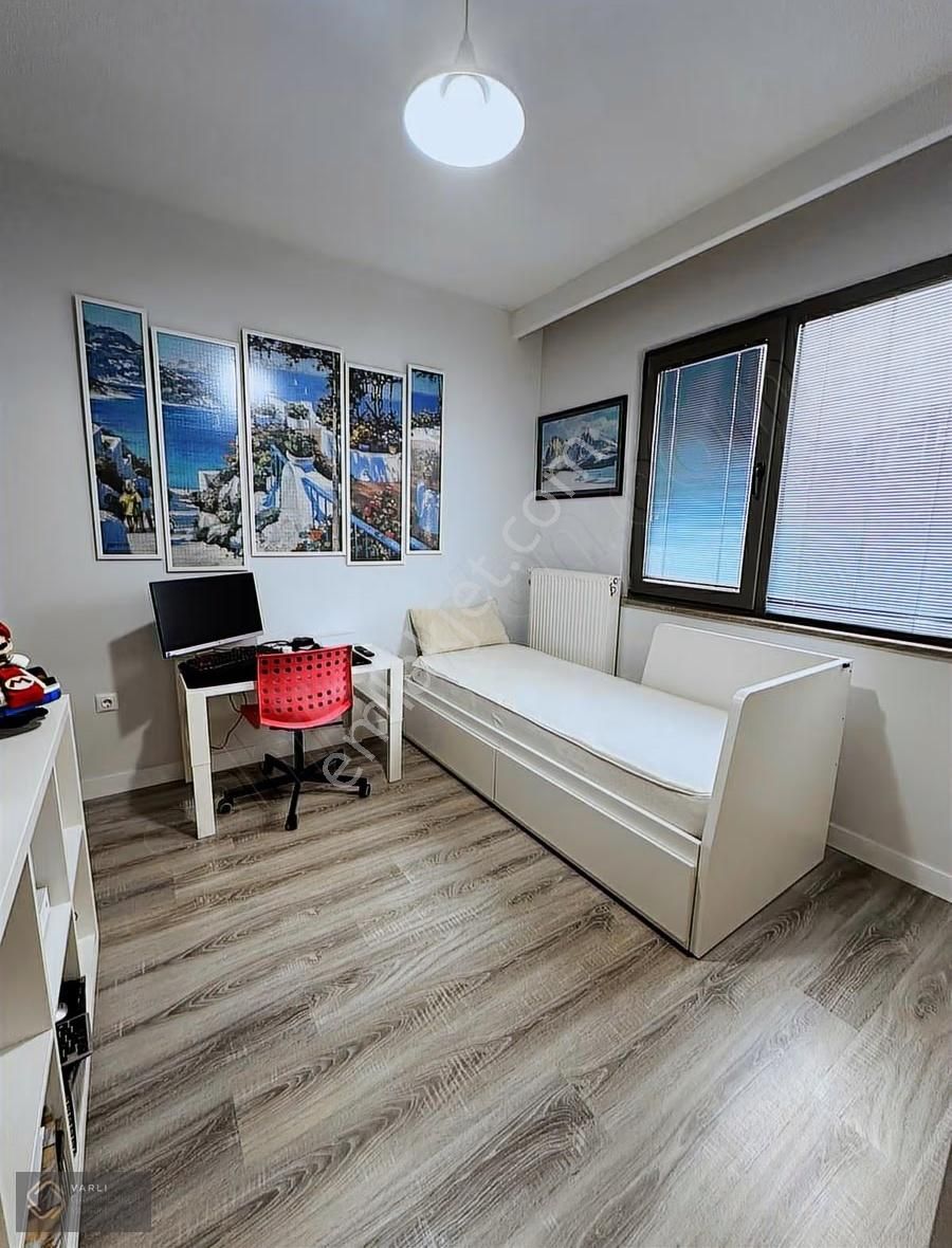 Nilüfer Kayapa Kumova Batıkentte Havuzlu Sitede Manzaralı 3+1 - Görsel 13