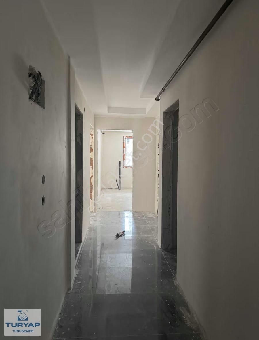 Manisa Merkez'de 3+1 Lüks Arakat Daire - Görsel 2
