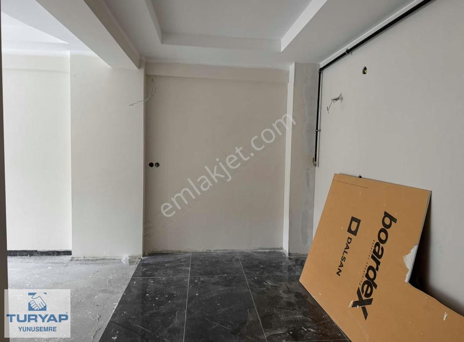 Manisa Merkez'de 3+1 Lüks Arakat Daire - Görsel 11