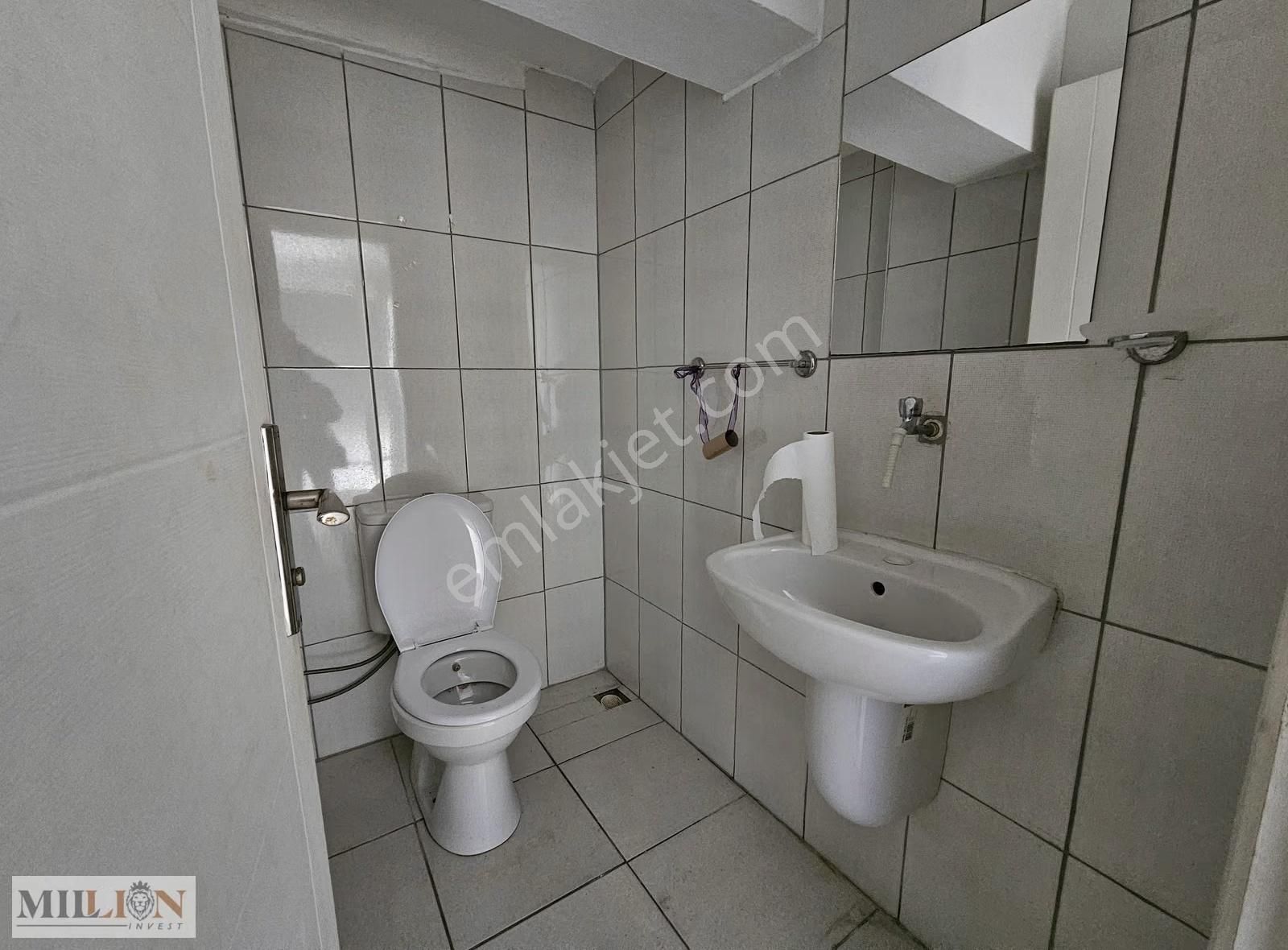 Kumluca Merkez De K. Karabekir Parkı Karşısı Kiralık Dükkan - Görsel 2