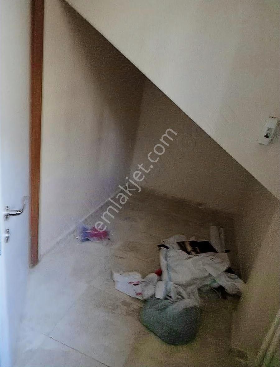 Esem Emlaktan Halkalı Kavaklıda Nemsiz Rutubetsiz Bahçe Katı - Görsel 13