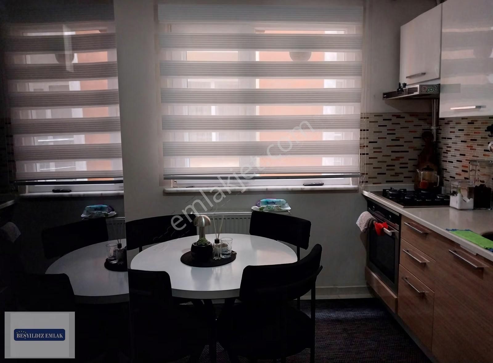 Çekmeköy Mimrsinan'da Asansörlü Genç Binada Arakat 2+1 - Görsel 15