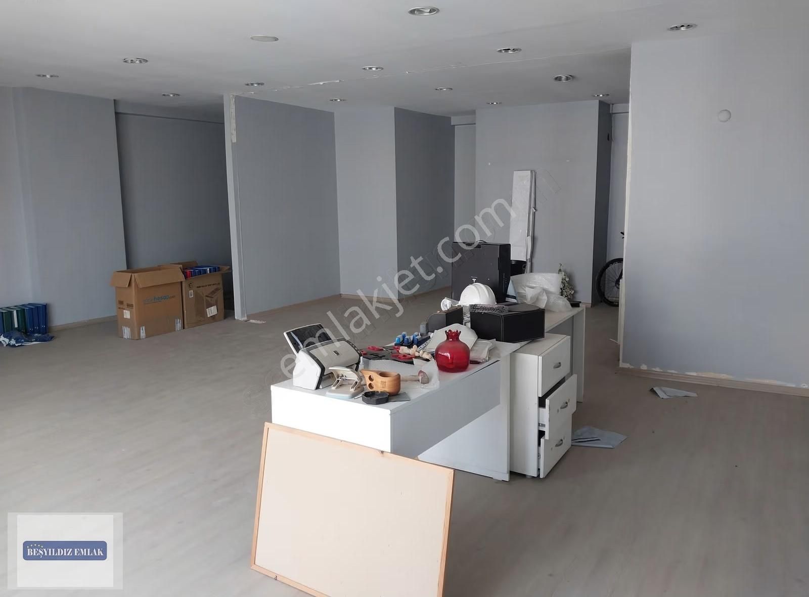 Çekmeköy Kaymakamlık Yakını Asansörlü 200 M2 Dublex Ofis Katı - Görsel 19