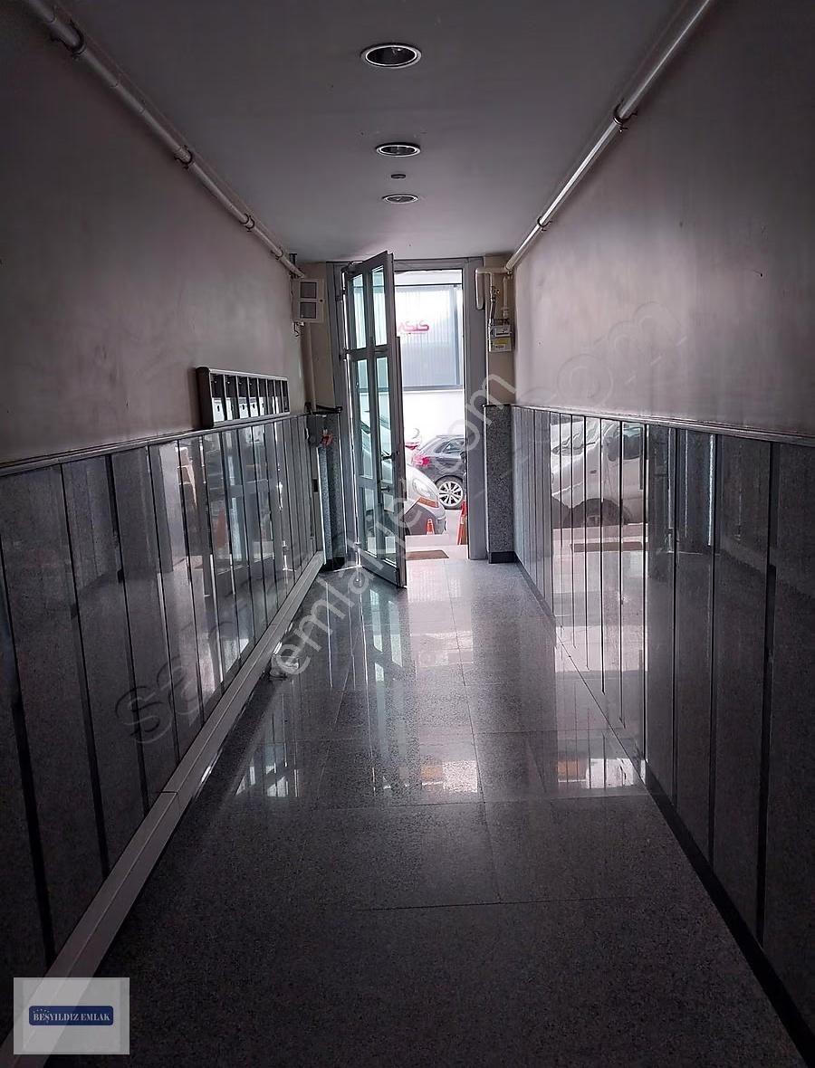 Çekmeköy Kaymakamlık Yakını Asansörlü 200 M2 Dublex Ofis Katı - Görsel 14