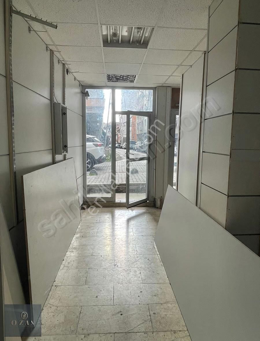 Ozan Emlaktan Sultanmurat Mh 25m2 Bahçe Kullanımı Olan Dükkan - Görsel 8