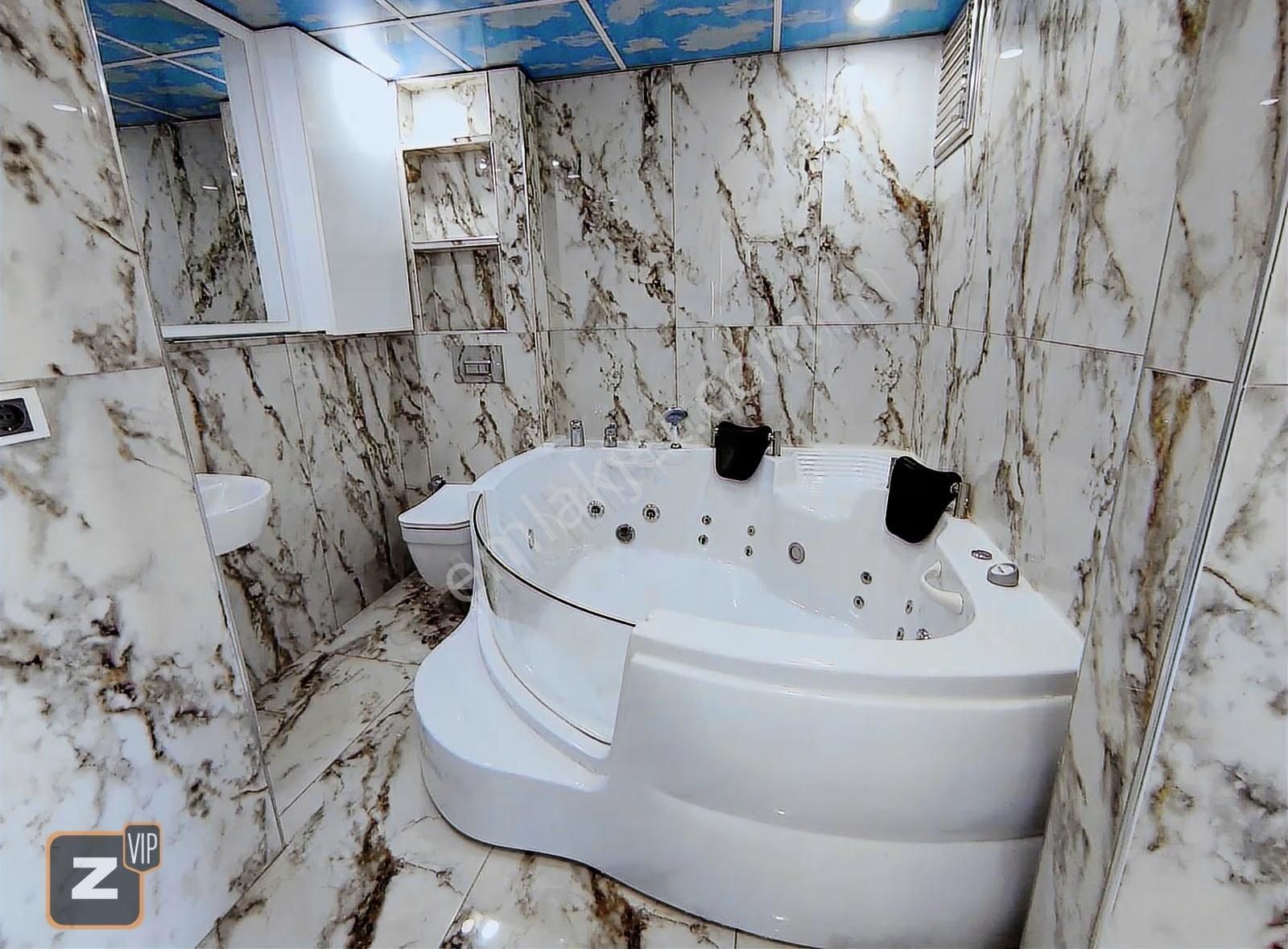 Birinci Sınıf Malzemeyle Yenilenmiş Jakuzili Daire! - Görsel 12