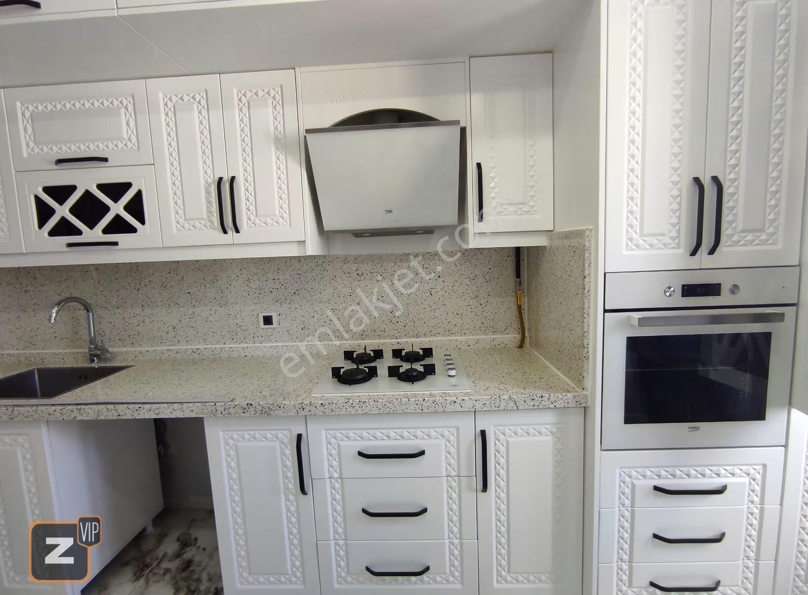 Birinci Sınıf Malzemeyle Yenilenmiş Jakuzili Daire! - Görsel 3