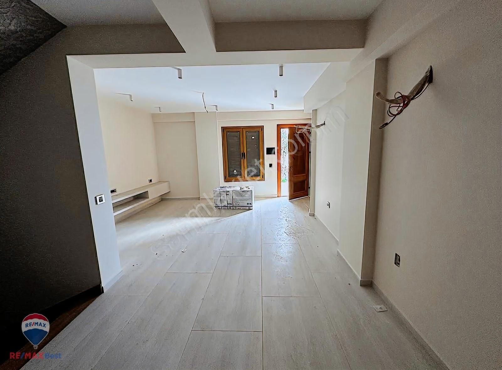 133 Çeşme Merkezde Sıfır 3+1 Satılık Dubleks Villa - Görsel 12