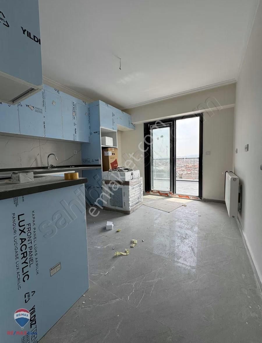 Hakan Büyük"ten Ordu Bulvar Üstü Fore Kazıklı Bina Önü Açık 3+1 - Görsel 3