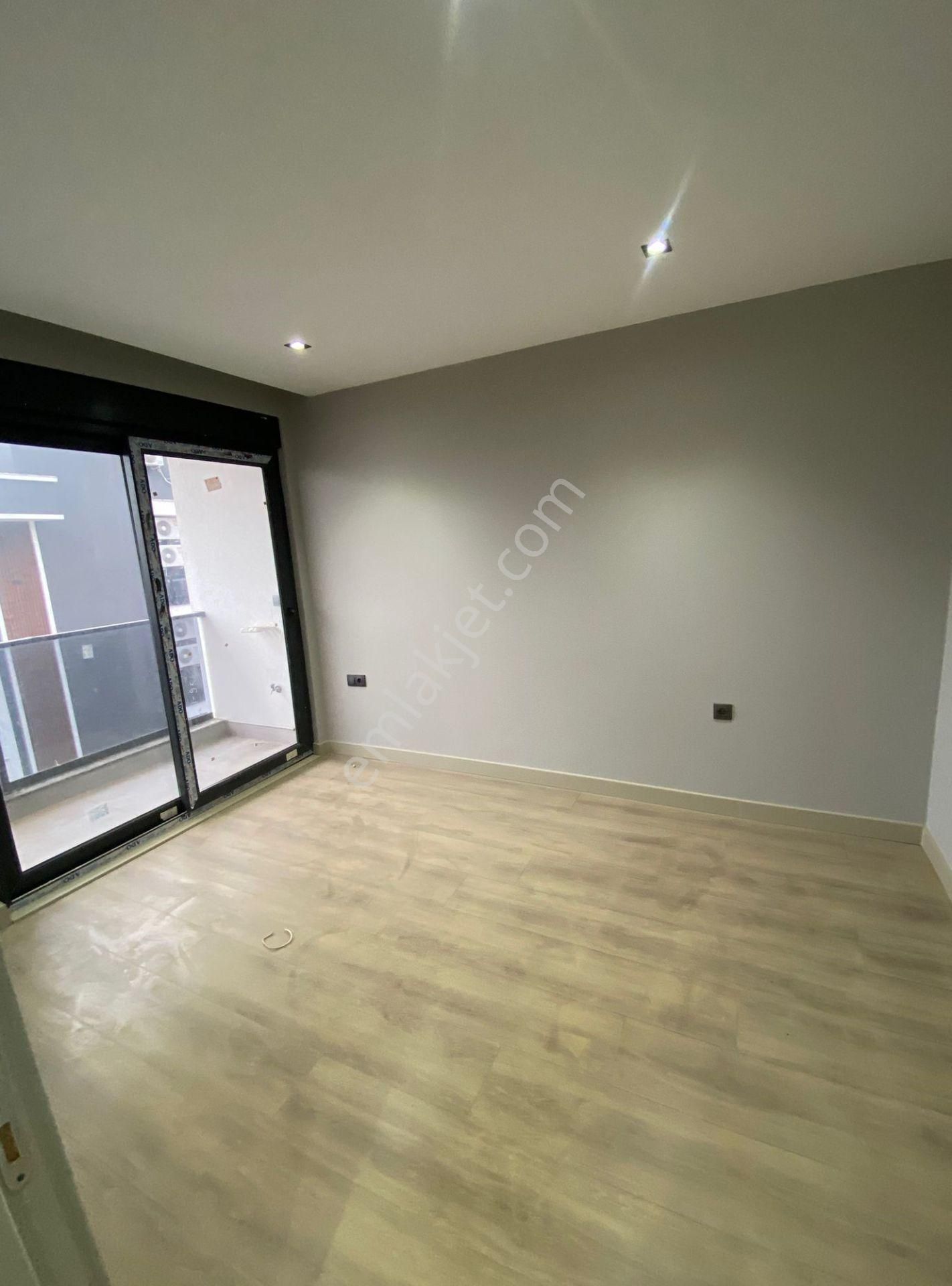 Tramvayın Dibinde, Masalpark 'a Yakın, Lüks Katta Satılık Daire - Görsel 16