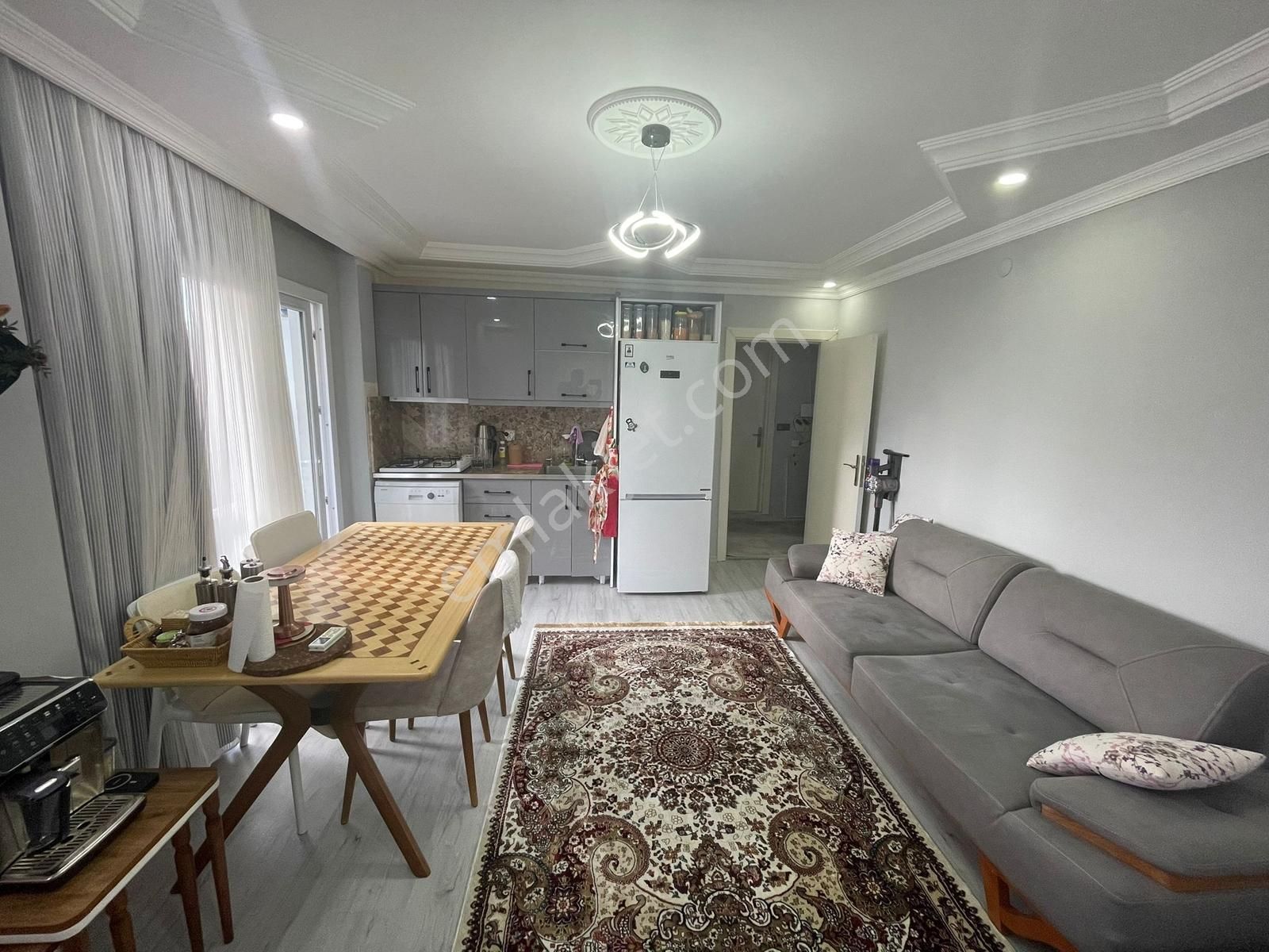 Didim Efeler Mahallesinde Güney Cephe 2+1 Ara Kat Cam Balkonlu - Görsel 3