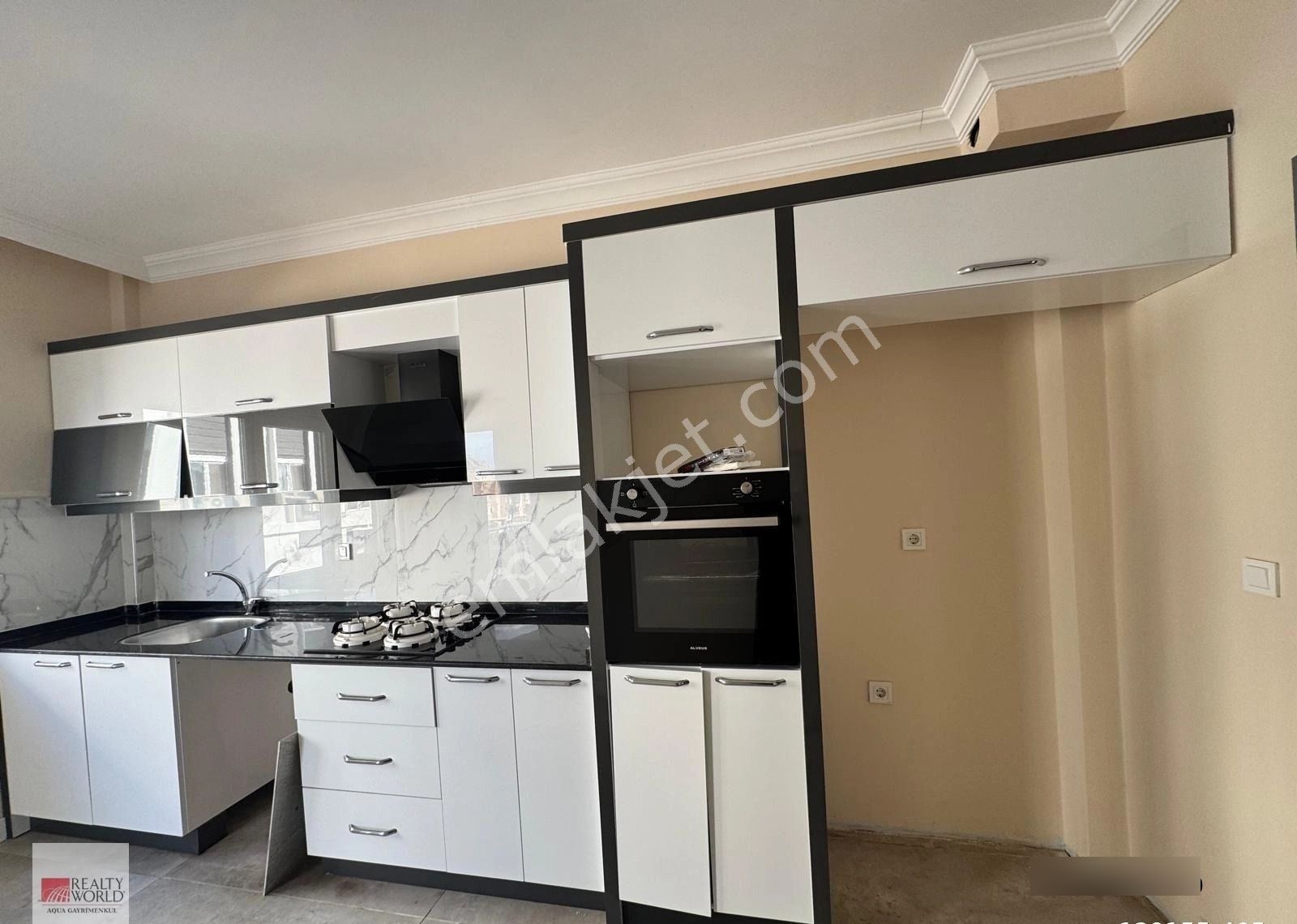 Şehir Hastanesine Yakın Havuzlu Sitede Sıfır 2+1 Satılık Daire - Görsel 9