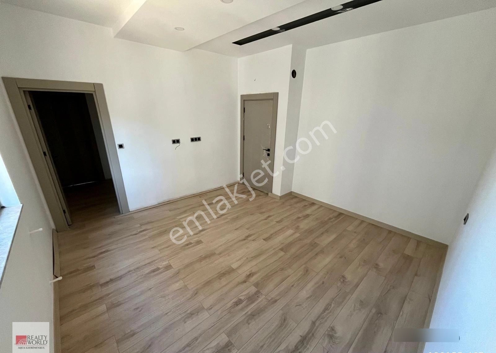 Acil Satılık !!! Havuzlu Sitede 3+1 Akıllı Ev | Deniz Manzaralı - Görsel 8