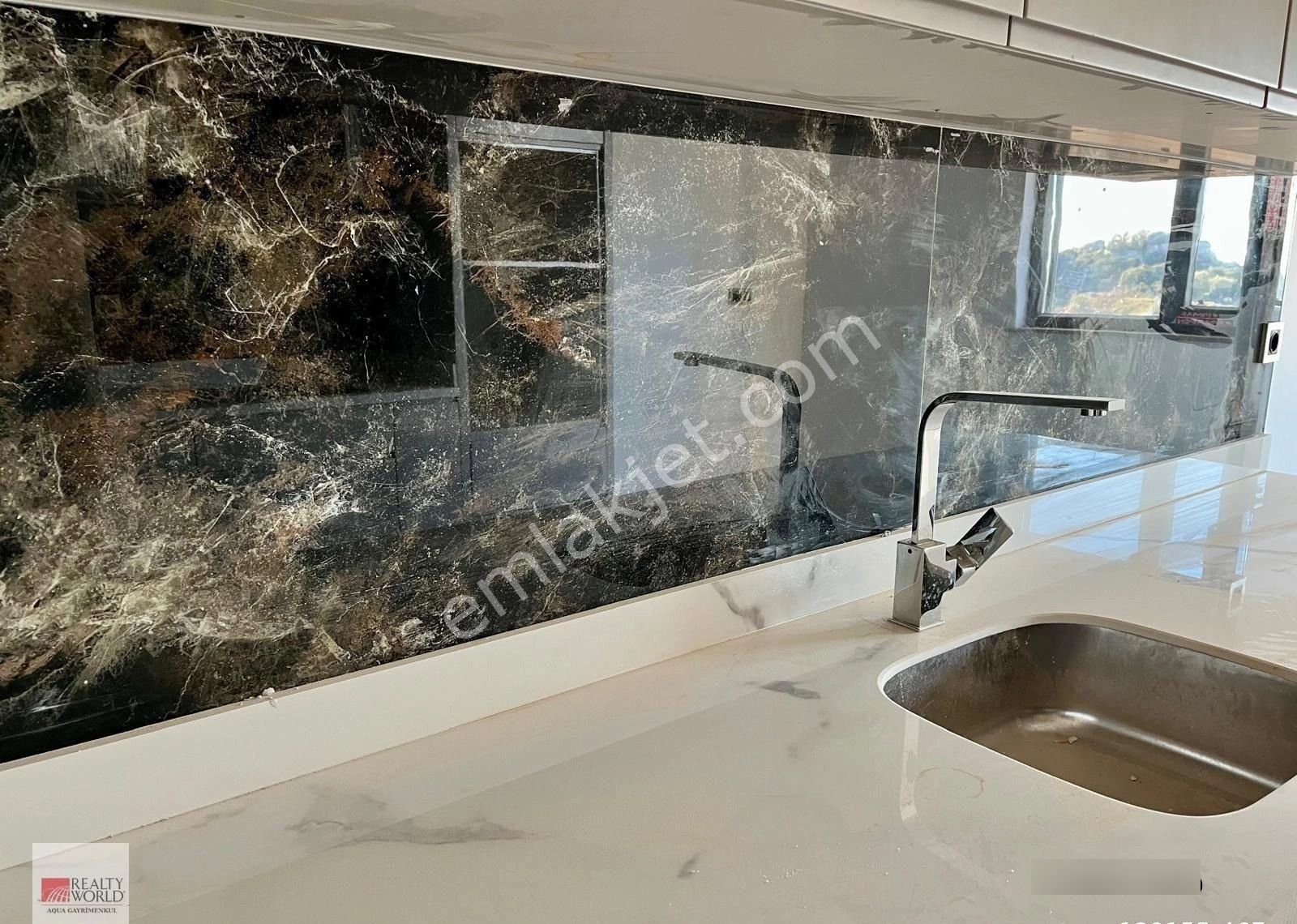 Acil Satılık !!! Havuzlu Sitede 3+1 Akıllı Ev | Deniz Manzaralı - Görsel 11