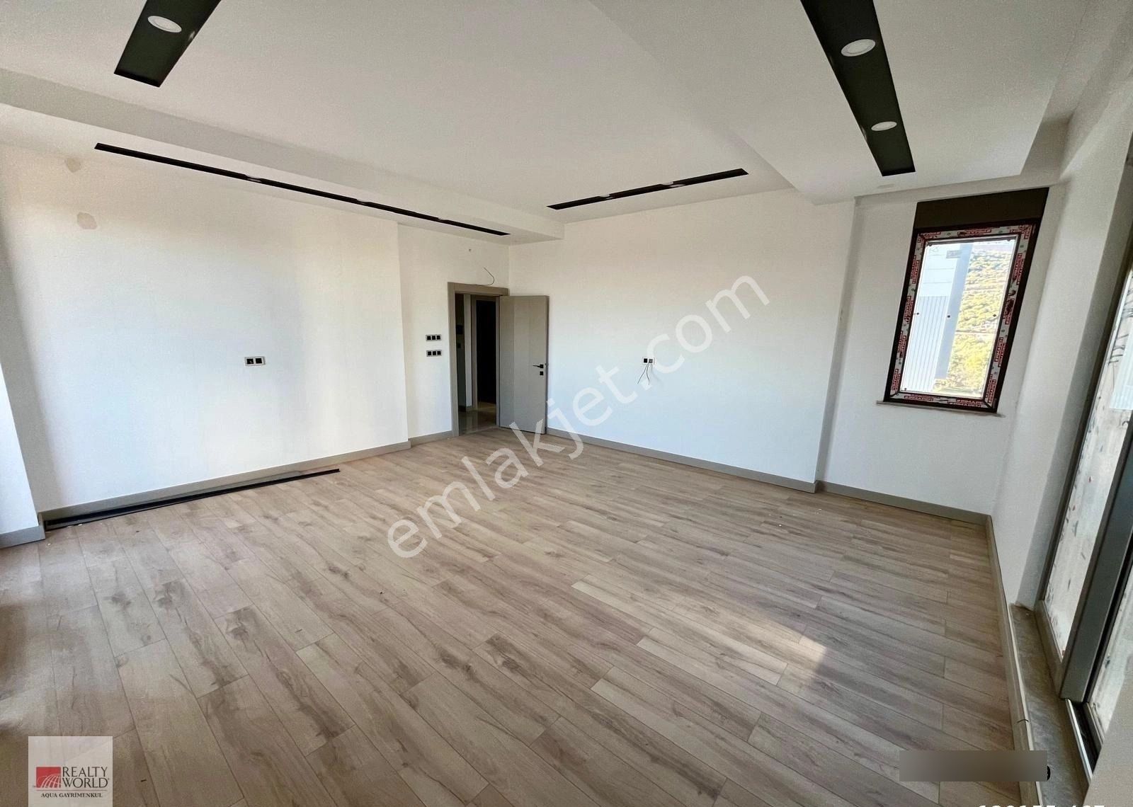 Acil Satılık !!! Havuzlu Sitede 3+1 Akıllı Ev | Deniz Manzaralı - Görsel 4