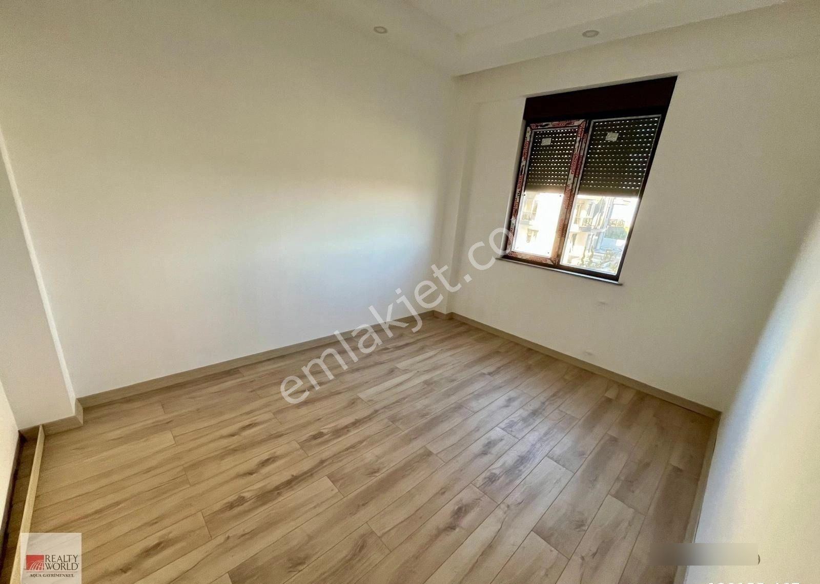 Acil Satılık !!! Havuzlu Sitede 3+1 Akıllı Ev | Deniz Manzaralı - Görsel 10