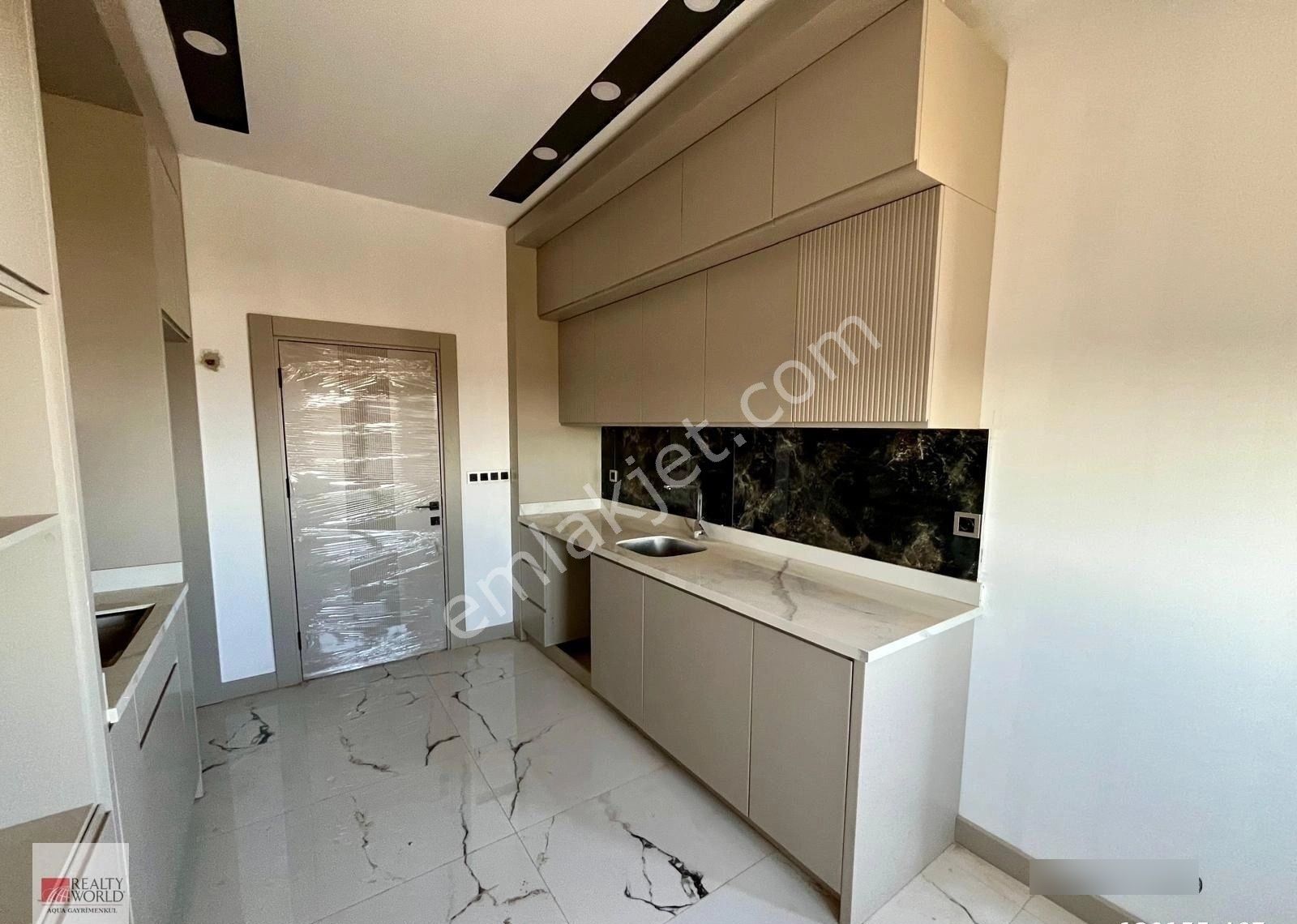 Acil Satılık !!! Havuzlu Sitede 3+1 Akıllı Ev | Deniz Manzaralı - Görsel 6