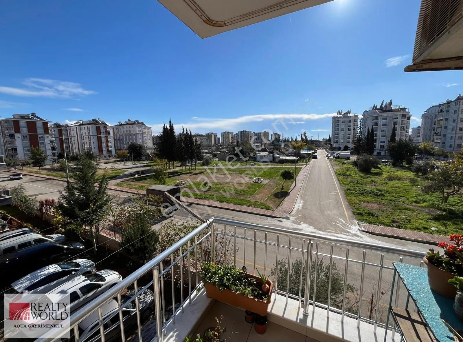 Kepez Devlet Hastanesine Yakın Havuzlu Sitede 2+1 Satılık Daire