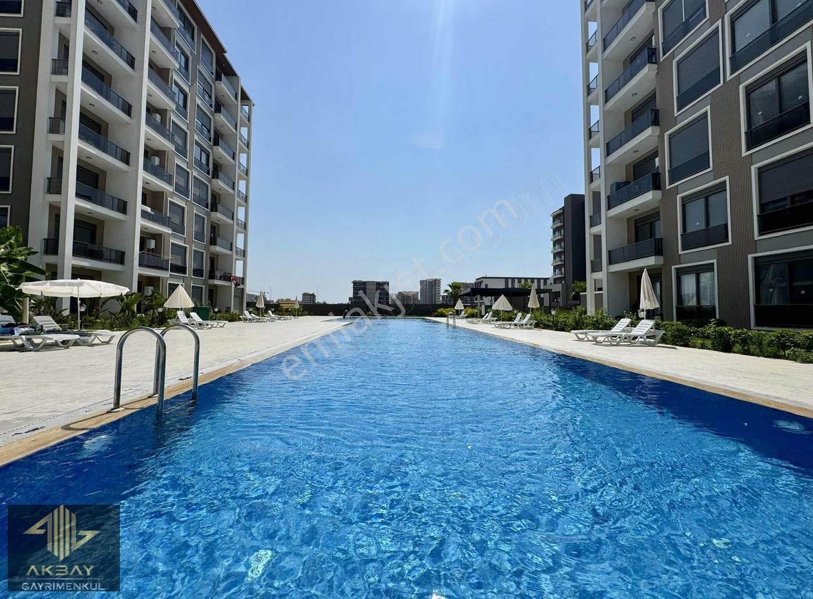 İskan Doğalgaz Güvenlik Ebeveyn Banyo Havuzlu Site Geniş Arakat